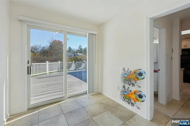 $724,999 | 6 Arrow Drive, Livingston, NJ 07039