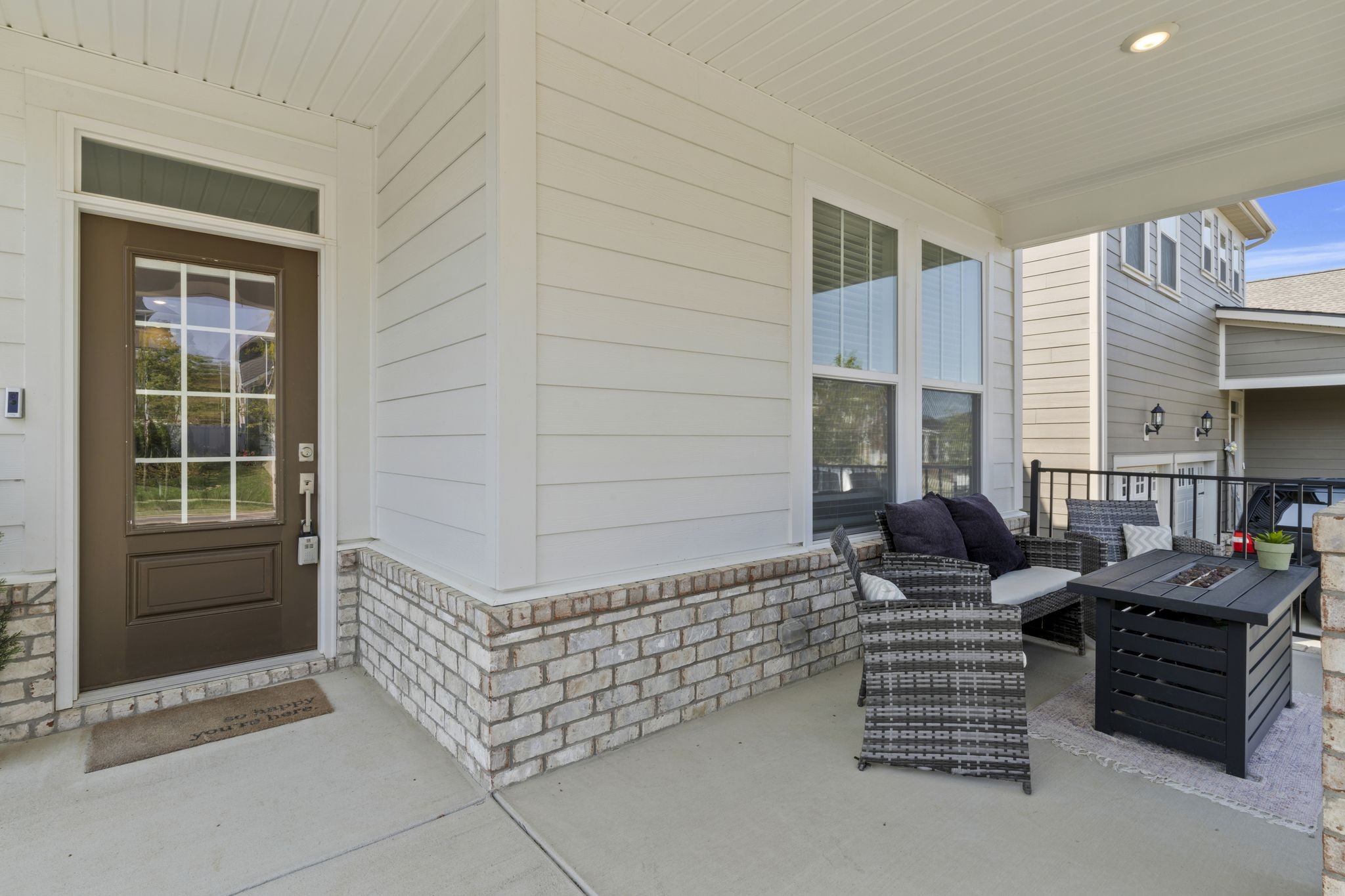 1060 Pebble Run Road Hendersonville, TN 37075 - Photo 2 of 50 Front porch relaxation...