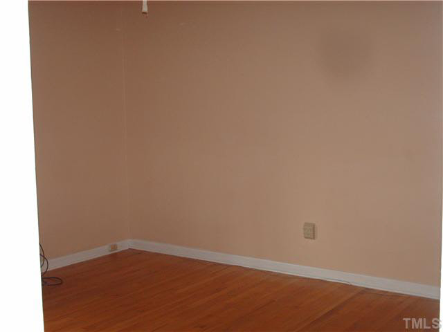 4105 Pittsford Road Raleigh, NC 27604 - Photo 11 of 13 This bedroom also painted last year.