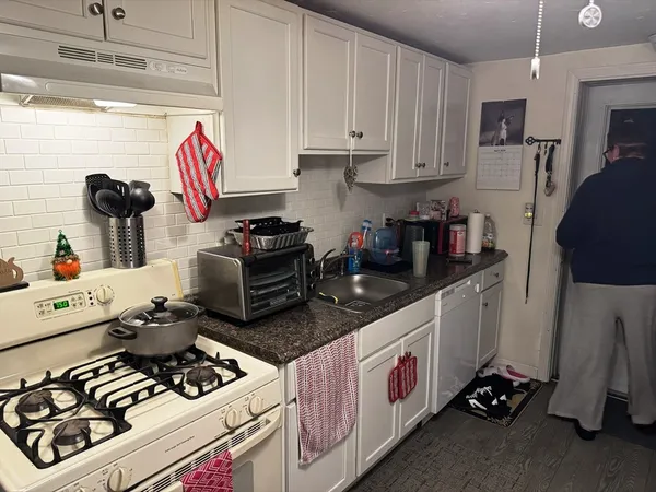 $399,000 | 2 West Street, Lowell, MA 01850