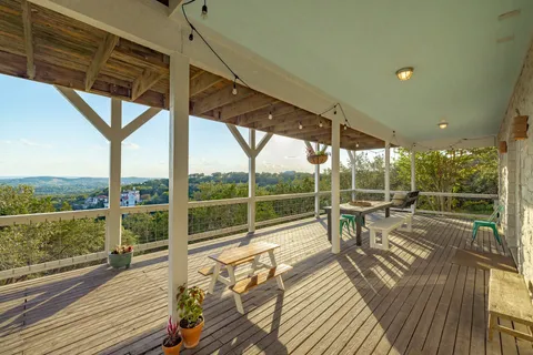 $699,990 | 8132 Breeze Way, Jonestown, TX 78645