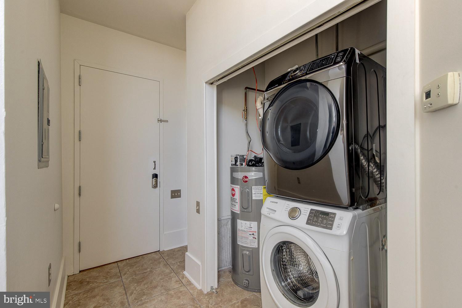 1201 South 5th Street Philadelphia, PA 19147 - Photo 24 of 57 a utility room with dryer and washer