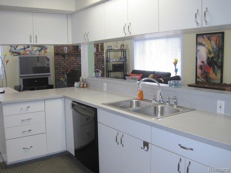 Kitchen view 2.jpg