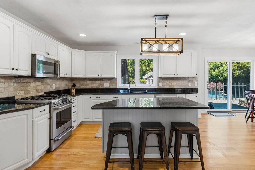 134 Wickham Road North Kingstown, RI 02852 - Photo 18 of 45