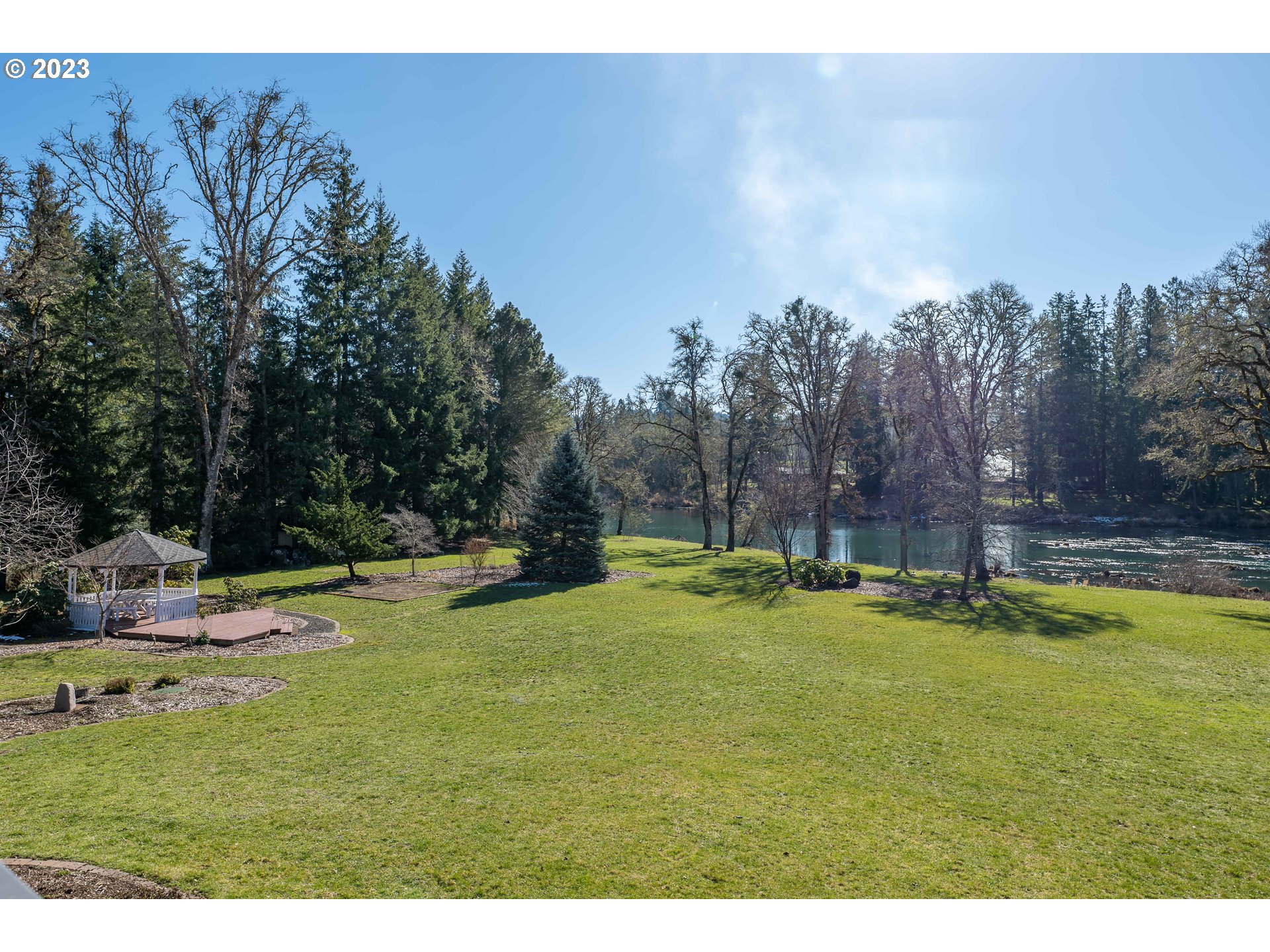 15417 North Bank Road Roseburg, OR 97470 - Photo 28 of 41 Gallery Image 28