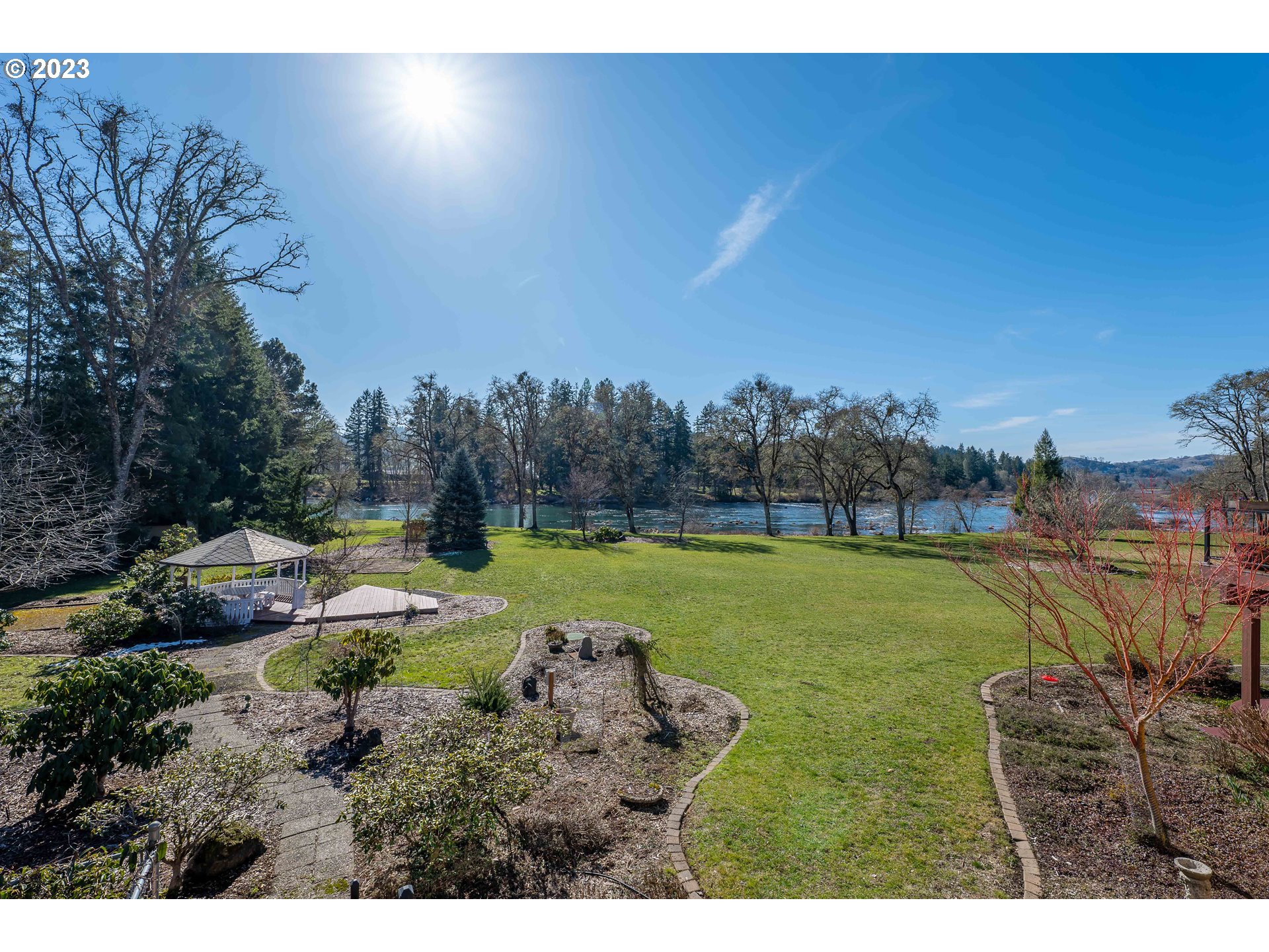 15417 North Bank Road Roseburg, OR 97470 - Photo 34 of 41 Gallery Image 34