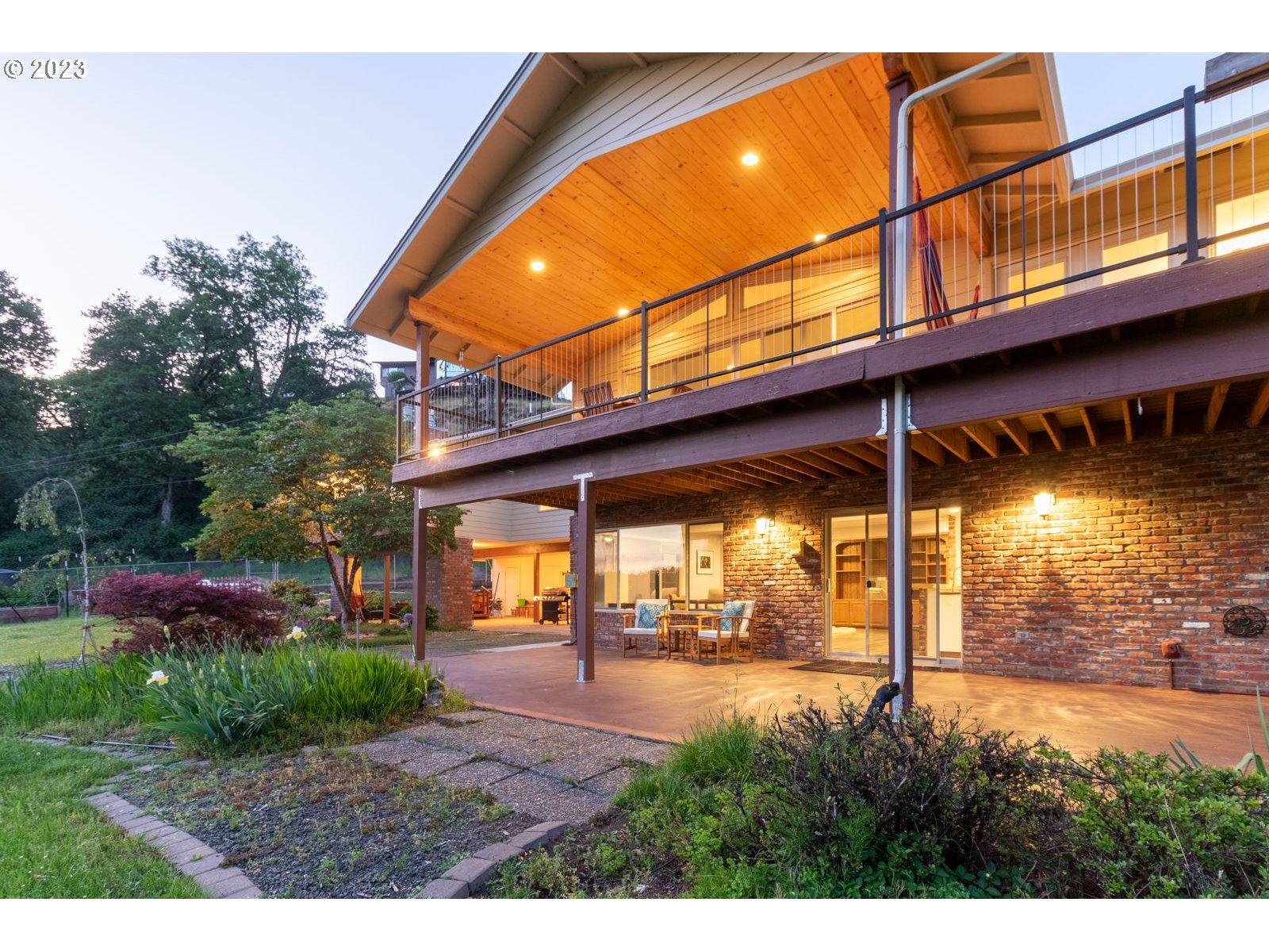 15417 North Bank Road Roseburg, OR 97470 - Photo 39 of 41 Gallery Image 39