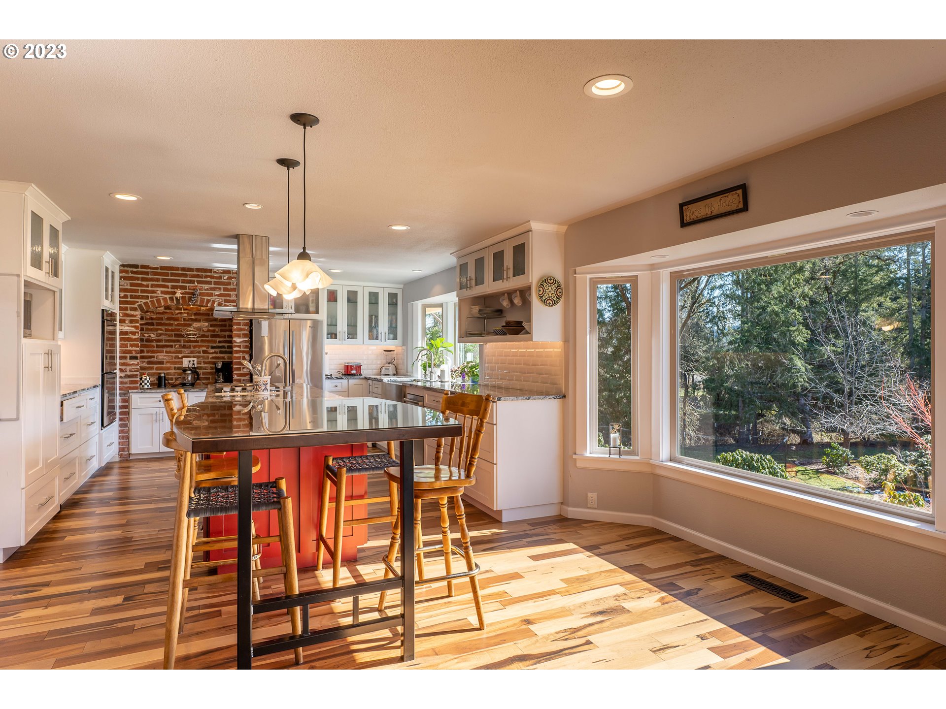 15417 North Bank Road Roseburg, OR 97470 - Photo 6 of 41 Gallery Image 6