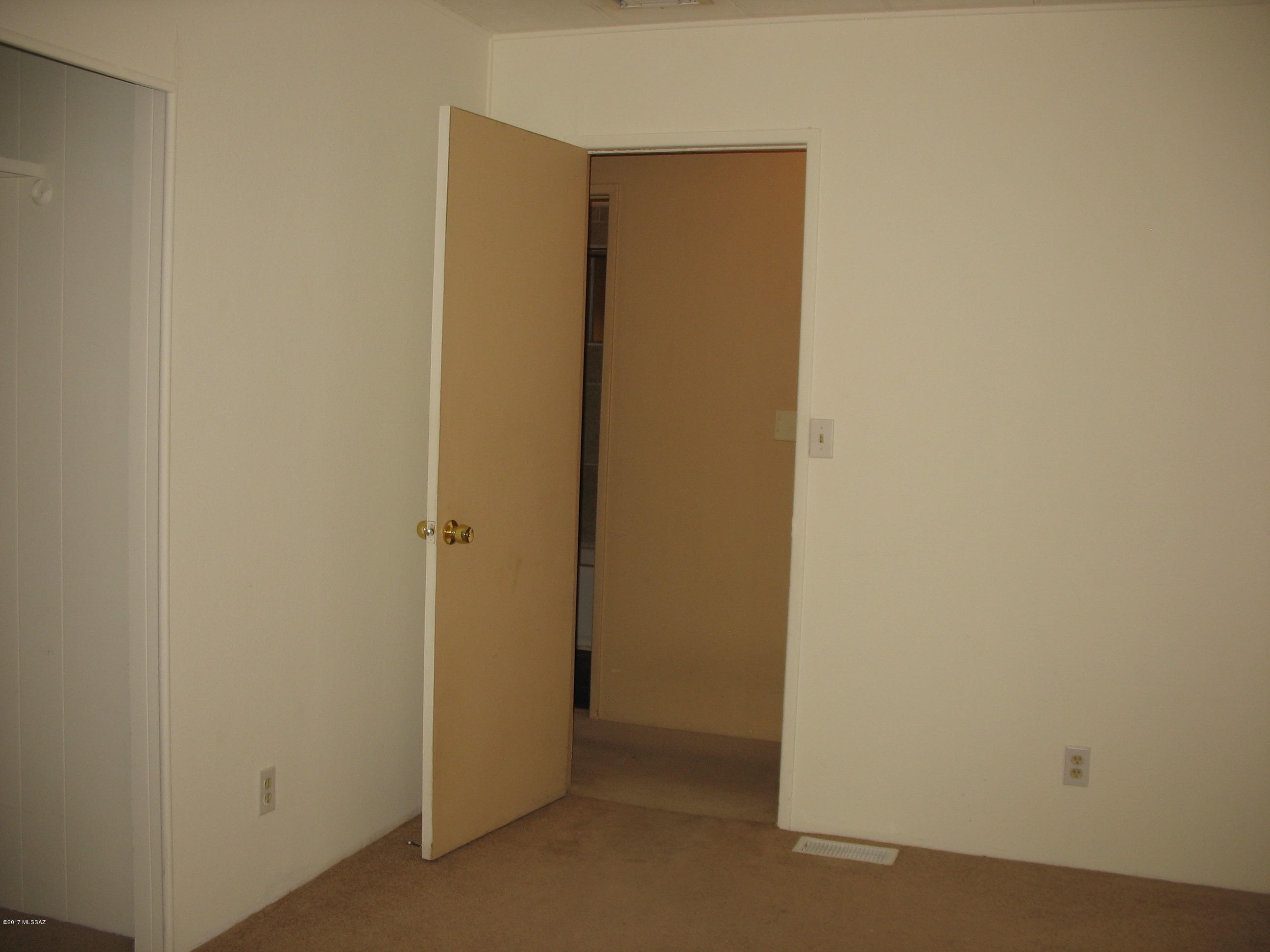 6036 West Rafter Cir Street Tucson, AZ 85713 - Photo 9 of 25 Gallery Image 9