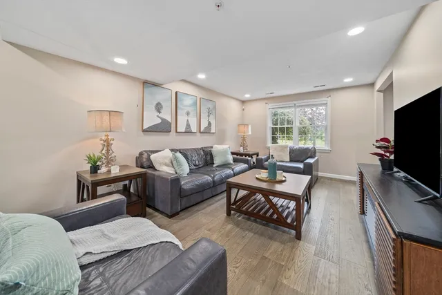 $799,000 | 24 Pelican Drive, Unit 24, Walpole, MA 02081