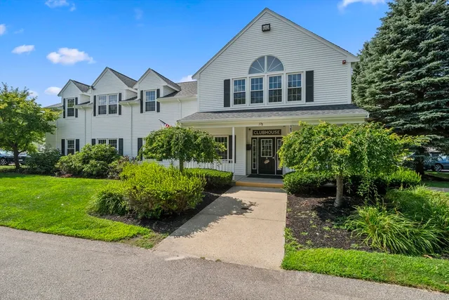 $799,000 | 24 Pelican Drive, Unit 24, Walpole, MA 02081