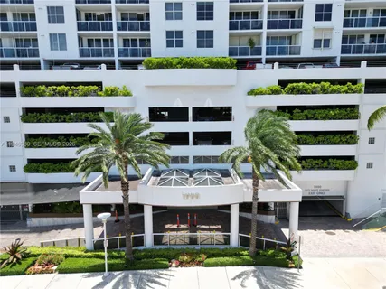 $760,000 | 1900 Sunset Harbour Drive, Unit 703, Miami Beach, FL 33139