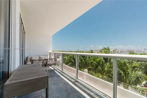 $760,000 | 1900 Sunset Harbour Drive, Unit 703, Miami Beach, FL 33139