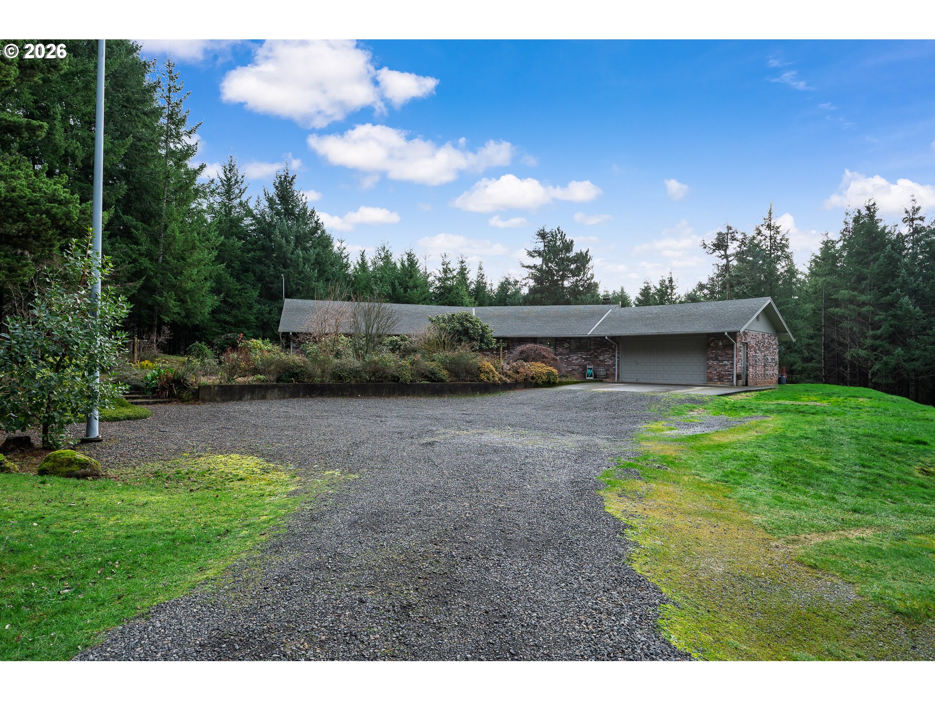27572 South Kinzy Road Estacada, OR 97023 - Photo 2 of 47 a view of a backyard with sitting area
