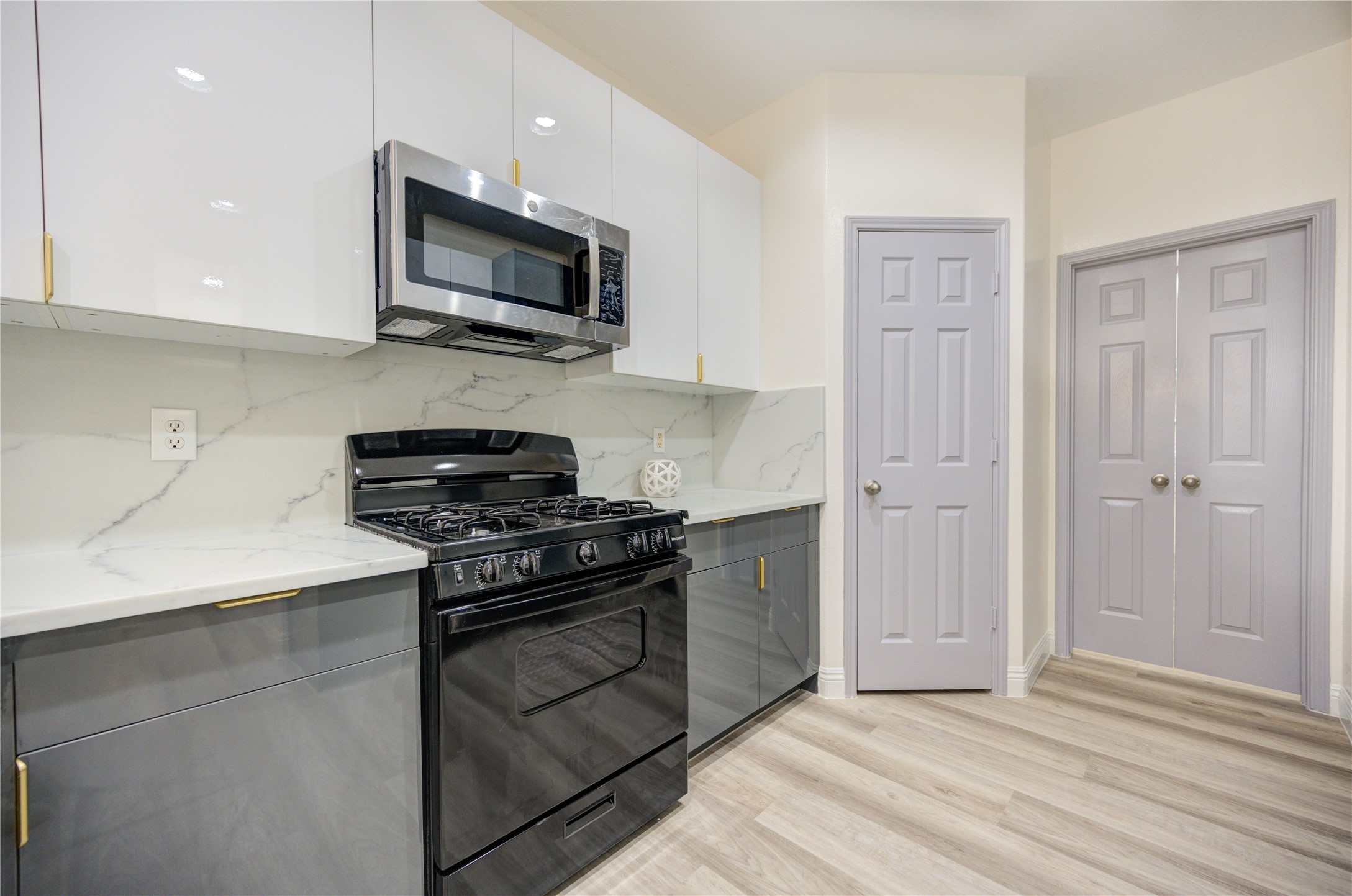 21626 Amesbury Meadow Lane Spring, TX 77379 - Photo 11 of 34