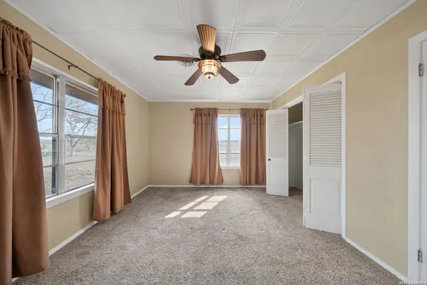 $365,000 | 7414 Highway 281, Pleasanton, TX 78064