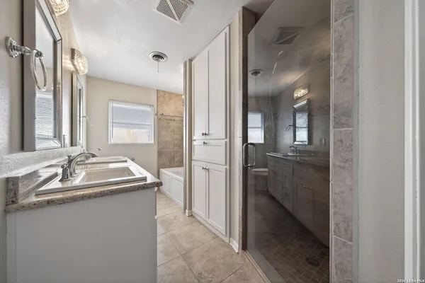 $365,000 | 7414 Highway 281, Pleasanton, TX 78064