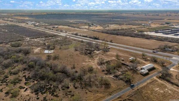 $365,000 | 7414 Highway 281, Pleasanton, TX 78064