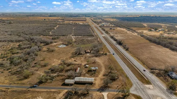 $365,000 | 7414 Highway 281, Pleasanton, TX 78064