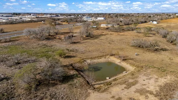 $365,000 | 7414 Highway 281, Pleasanton, TX 78064