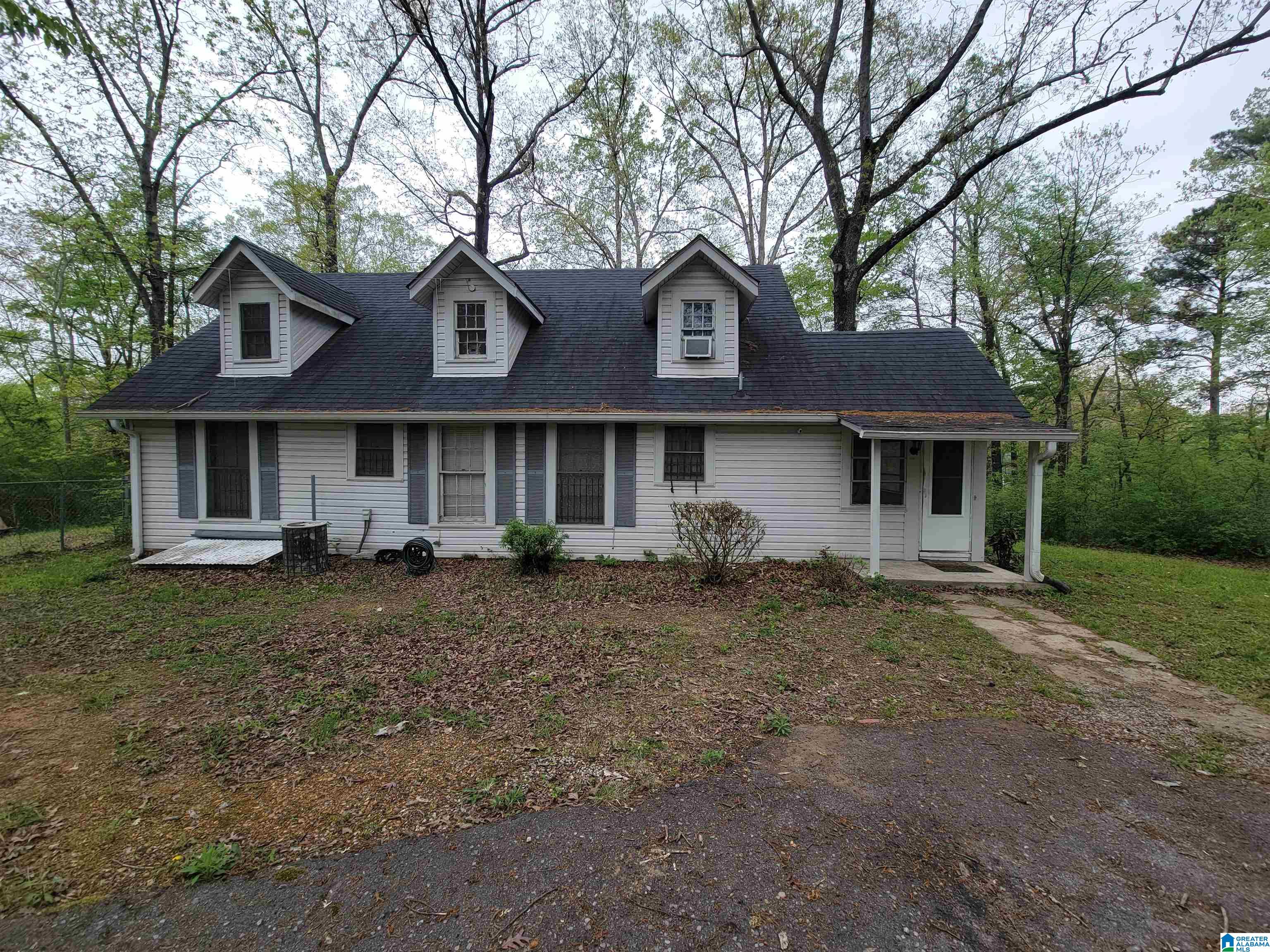 1321 Tomahawk Road Birmingham, AL 35214 - Photo 1 of 27