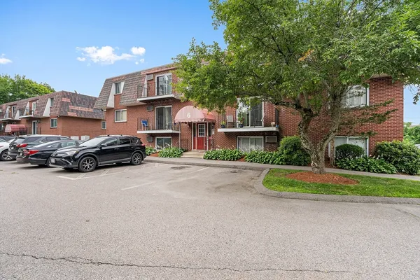 $239,000 | 6 Apricot Street, Unit 10, Worcester, MA 01603