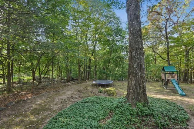 $595,000 | 69 Woodland Road, Mahopac, NY 10541