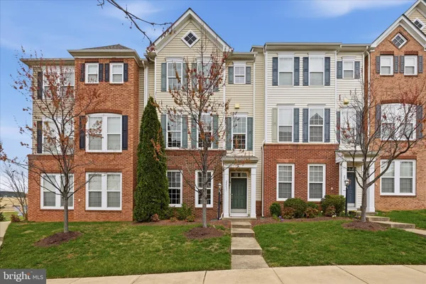 $725,000 | 22631 Hawkbill Square, Brambleton, VA 20148