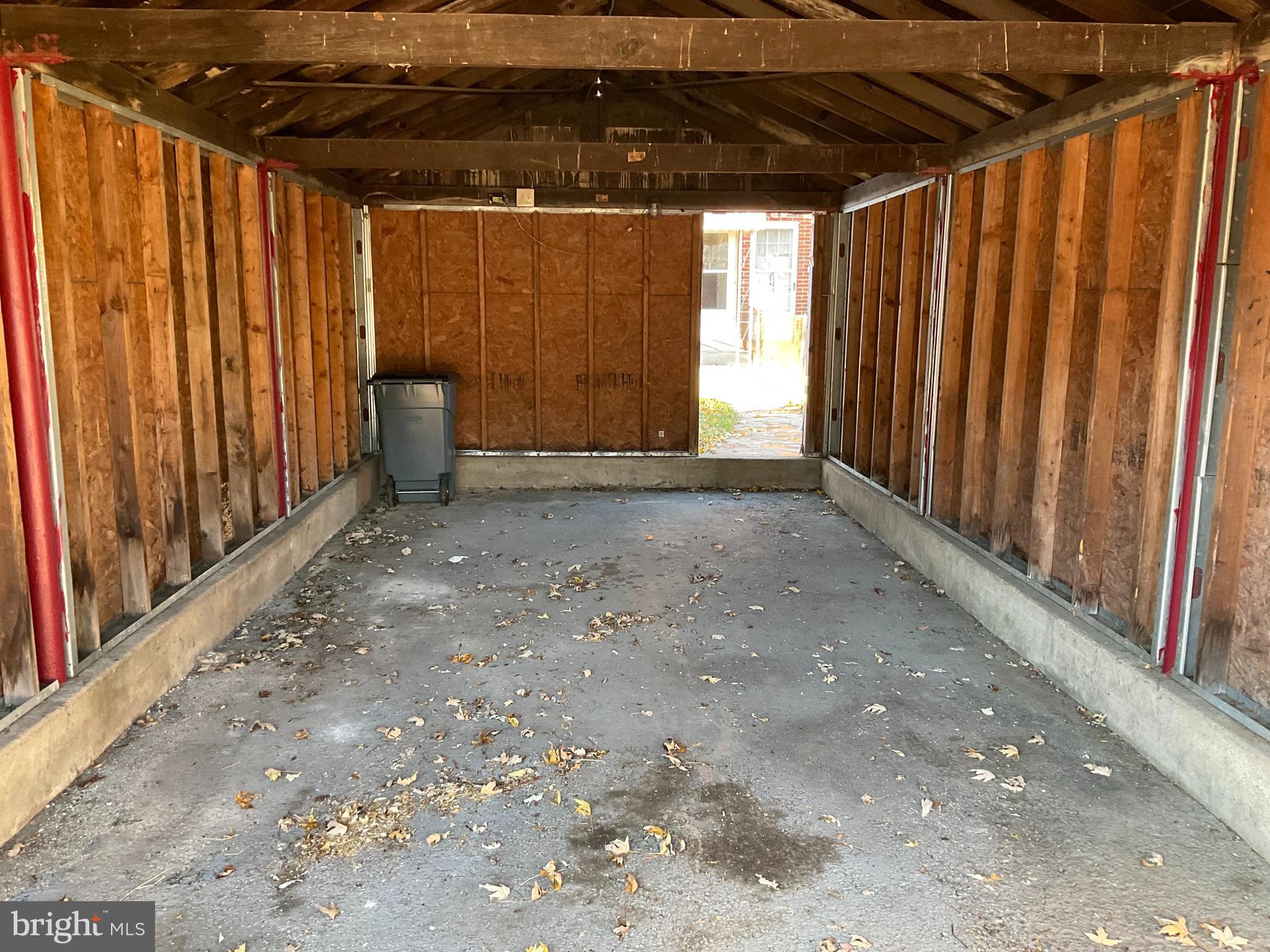 8029 Lansdale Road Baltimore, MD 21224 - Photo 34 of 35 Interior Carport/Garage with electric