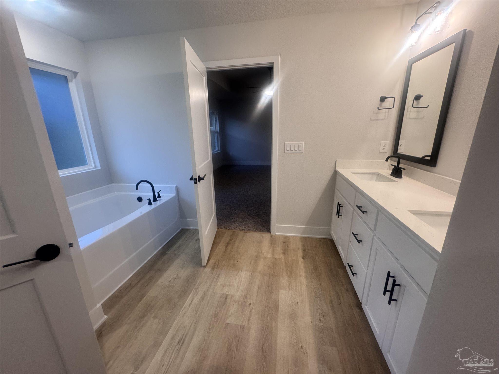 5315 Hidden Pines Circle Milton, FL 32583 - Photo 7 of 8