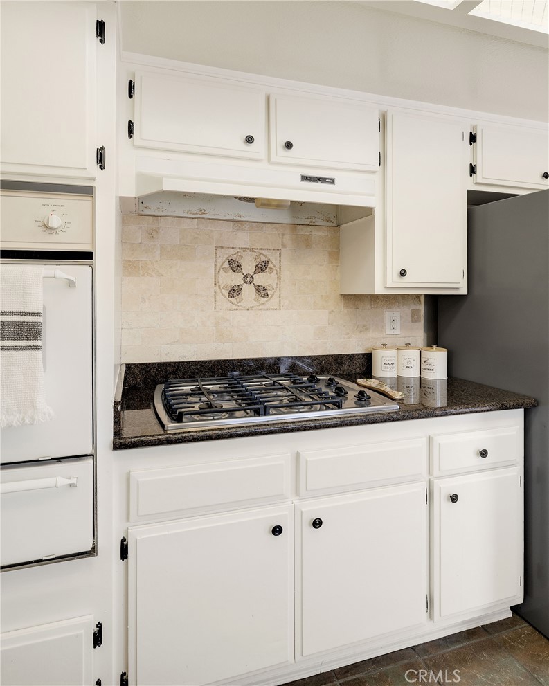 2703 Rockefeller Lane, Unit 1 Redondo Beach, CA 90278 - Photo 11 of 44 Kitchen