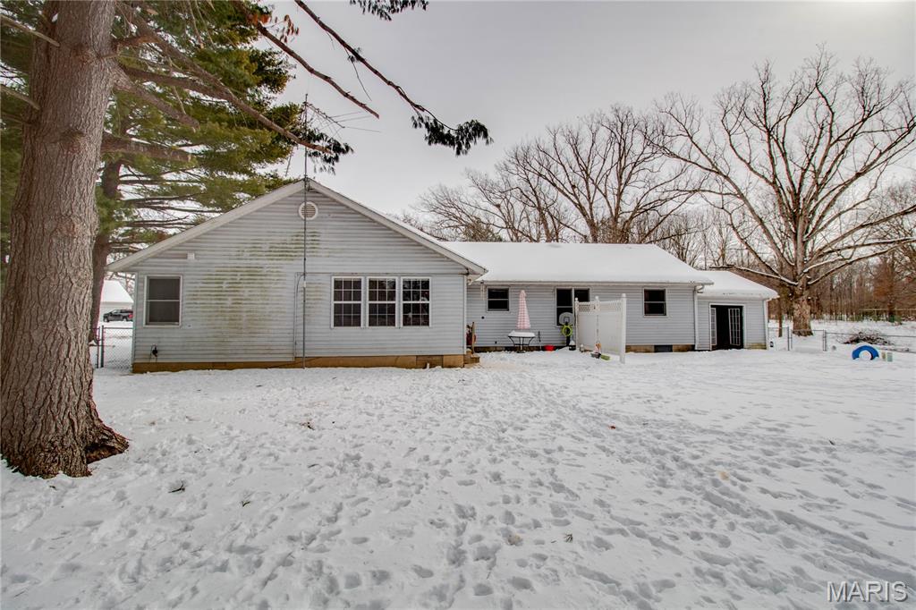 1327 Deer Creek Road Greenville, IL 62246 - Photo 42 of 53