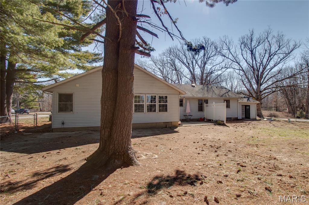 1327 Deer Creek Road Greenville, IL 62246 - Photo 51 of 52