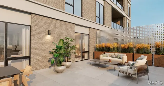 $2,346,350 | 8250 Forsyth Boulevard, Unit 105, Clayton, MO 63105