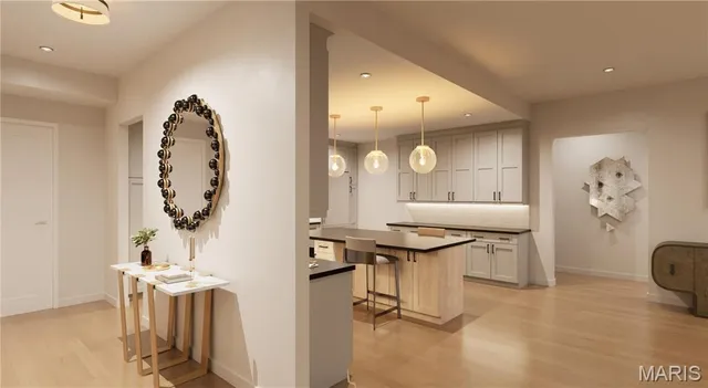 $2,346,350 | 8250 Forsyth Boulevard, Unit 105, Clayton, MO 63105