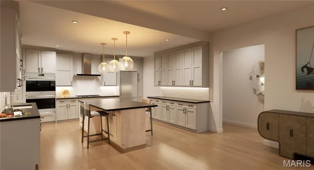 $2,346,350 | 8250 Forsyth Boulevard, Unit 105, Clayton, MO 63105