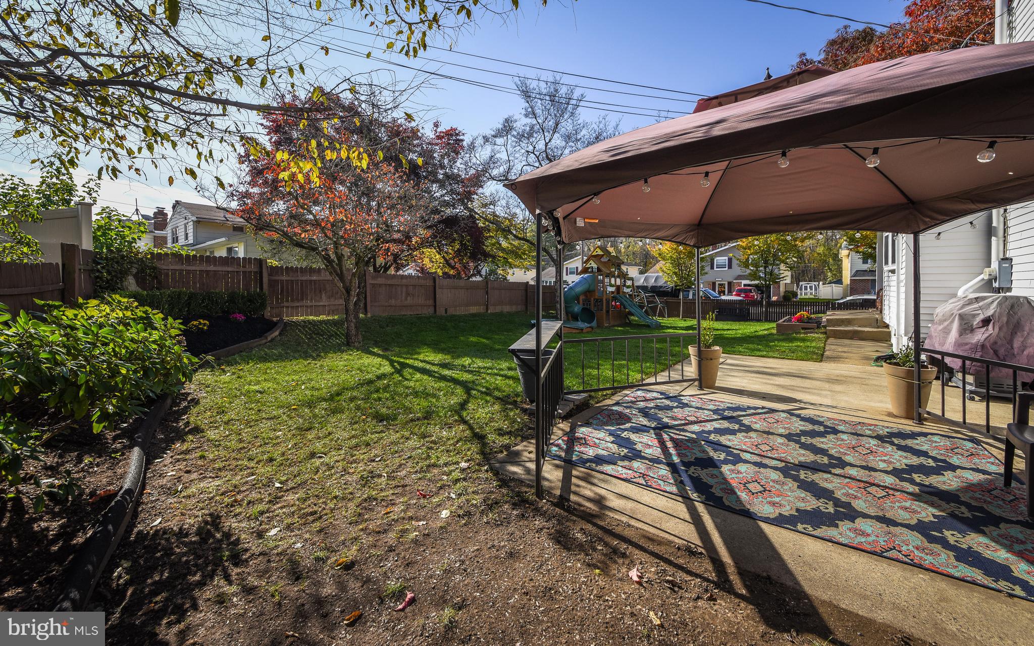 1028 Hoven Road Philadelphia, PA 19115 - Photo 36 of 42 Rear Yard