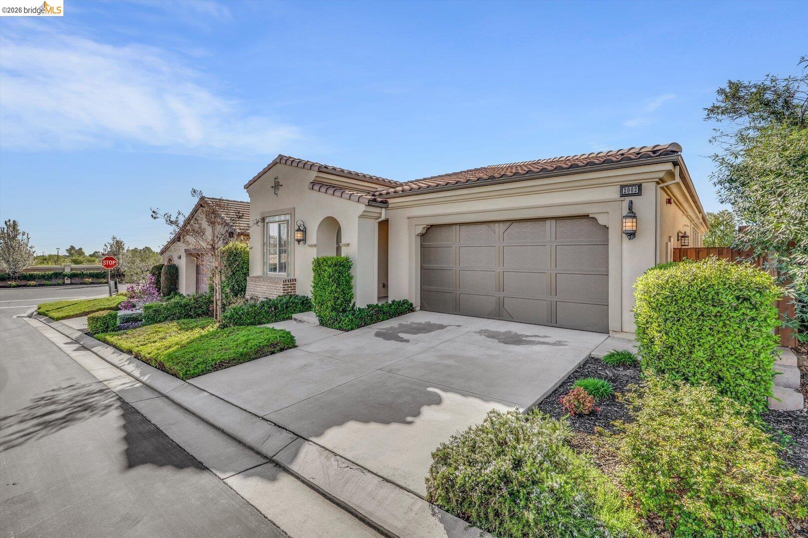 2002 Tempranillo Lane Brentwood, CA 94513 - Photo 32 of 39