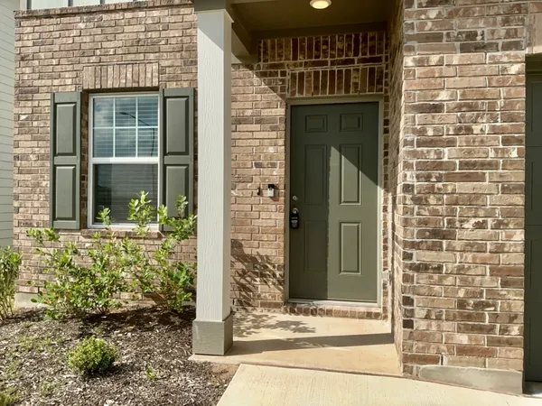 $1,995 | 203 Stonebrook Drive, Hutto, TX 78634
