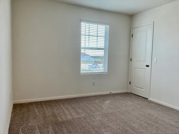 $1,995 | 203 Stonebrook Drive, Hutto, TX 78634