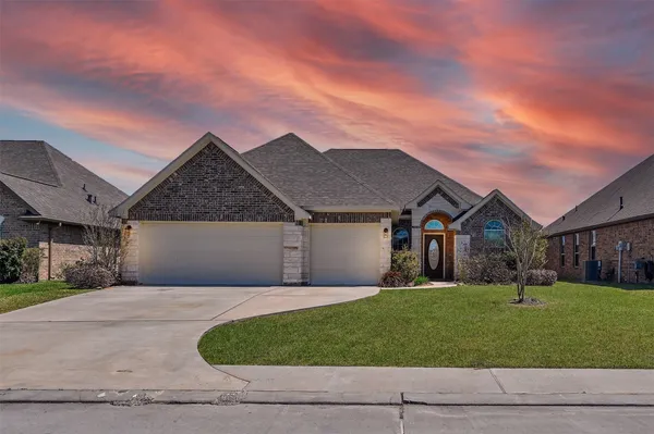 $2,600 | 106 Abner Lane, Montgomery, TX 77356