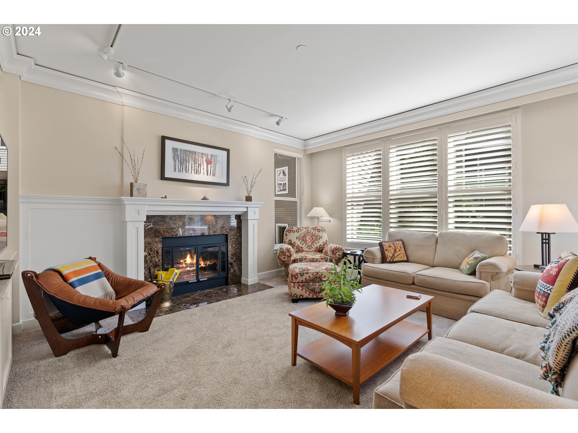 1616 South Harbor Way, Unit 308 Portland, OR 97201 - Photo 15 of 38 Living Room