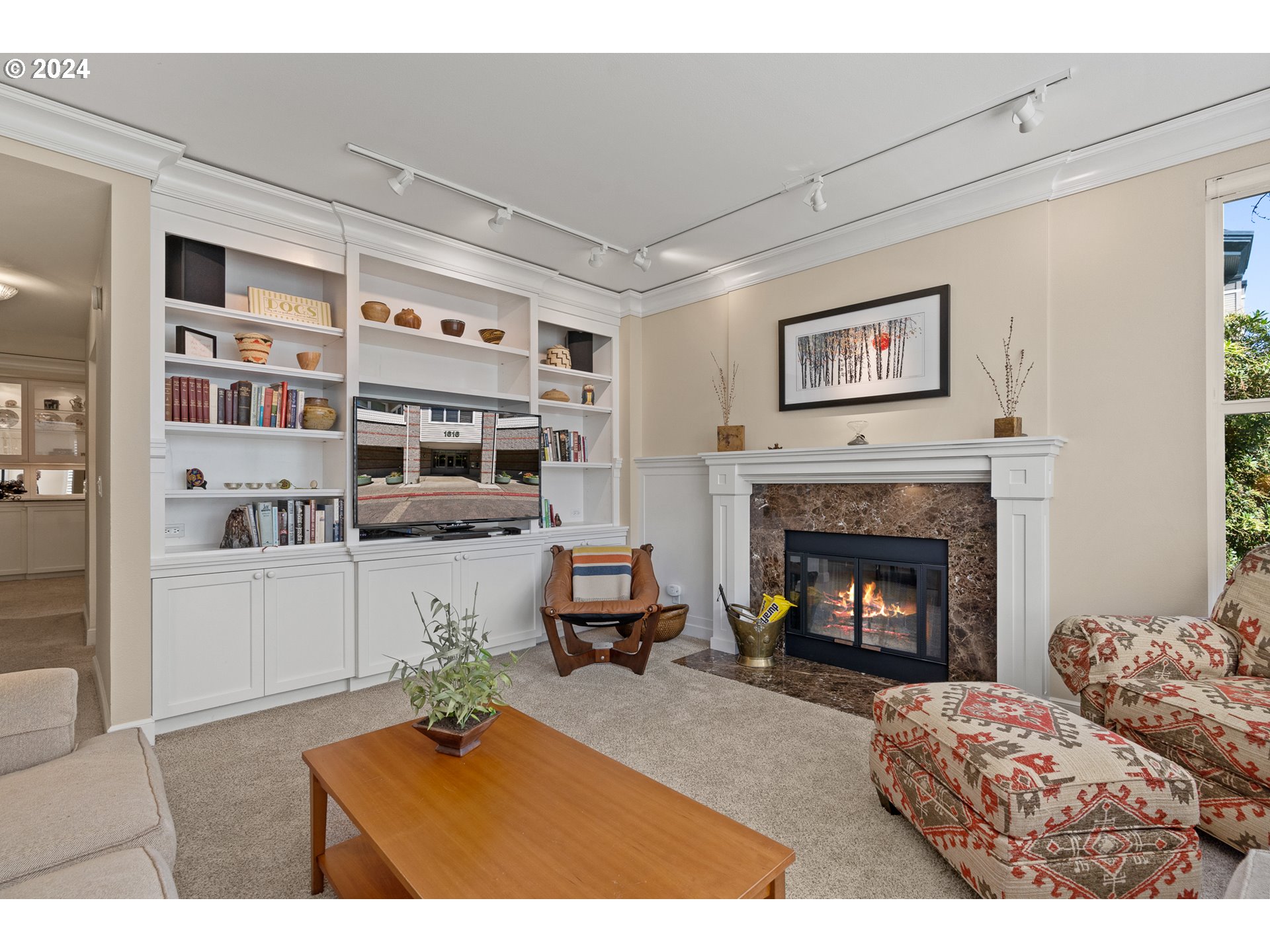 1616 South Harbor Way, Unit 308 Portland, OR 97201 - Photo 16 of 38 Living Room
