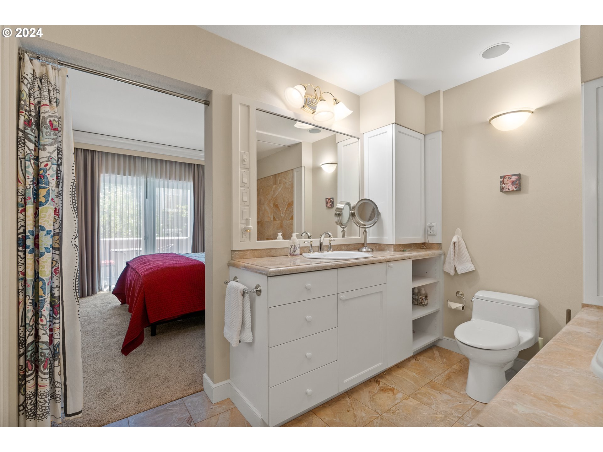 1616 South Harbor Way, Unit 308 Portland, OR 97201 - Photo 25 of 38 Bathroom, Attached