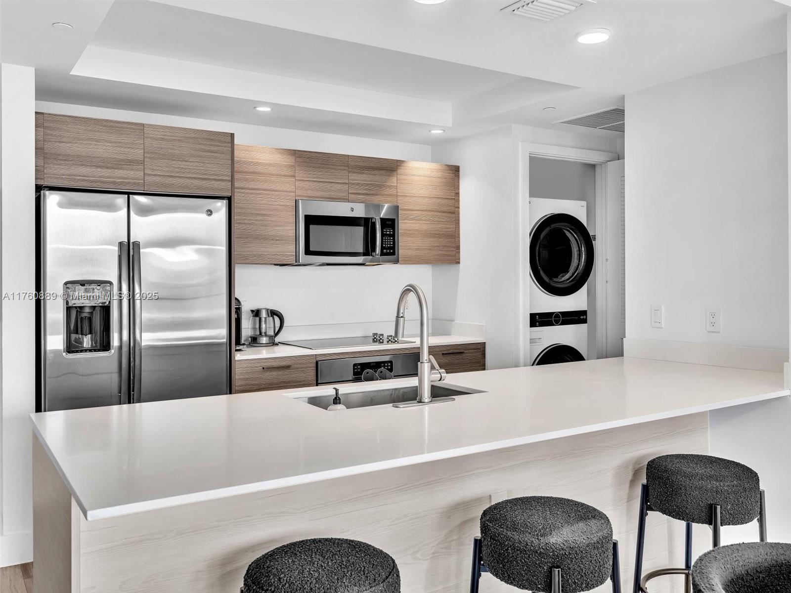 121 Northeast 34th Street, Unit 2102 Miami, FL 33137 - Photo 38 of 98