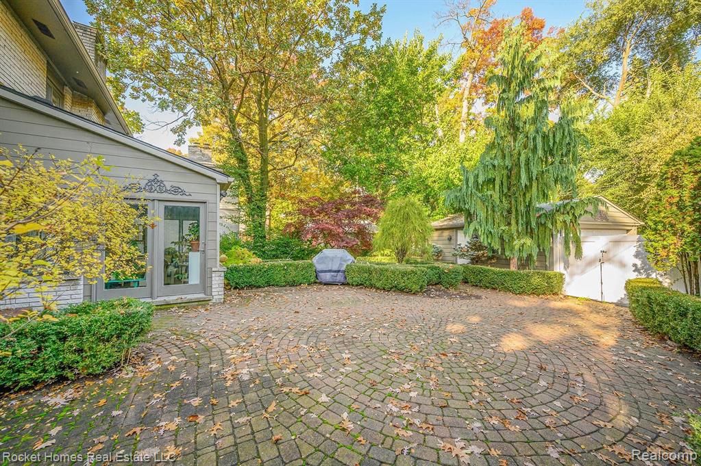 2 Cambridge Boulevard Pleasant Ridge, MI 48069 - Photo 45 of 50