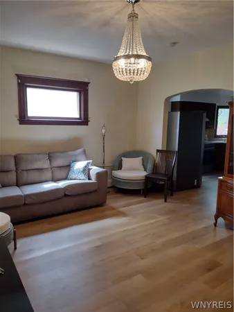 $599,900 | 548 10th Street, Niagara Falls, NY 14301