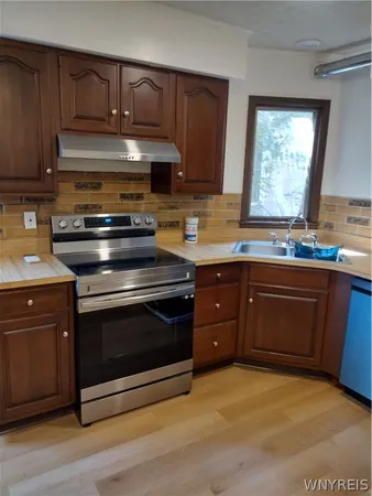 $599,900 | 548 10th Street, Niagara Falls, NY 14301