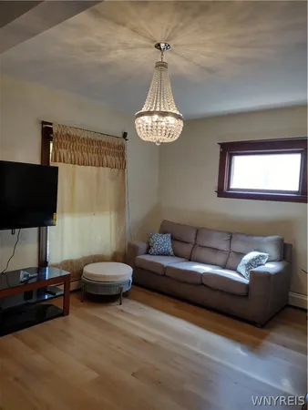 $599,900 | 548 10th Street, Niagara Falls, NY 14301