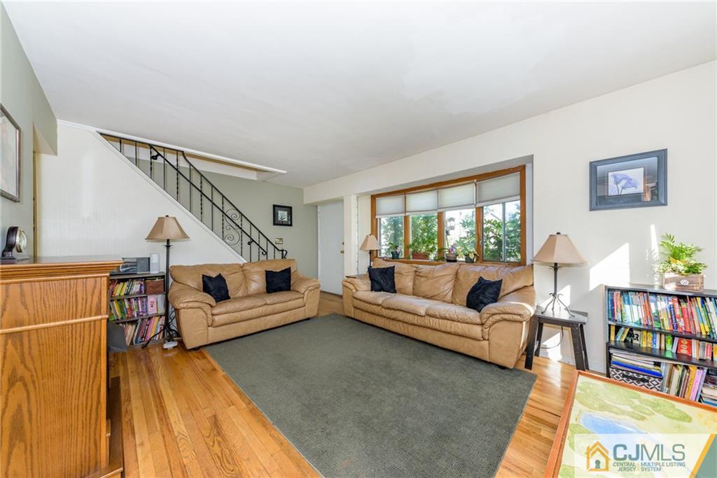 508 Raritan Road Roselle, NJ 07203 - Photo 4 of 24 Gallery Image 4